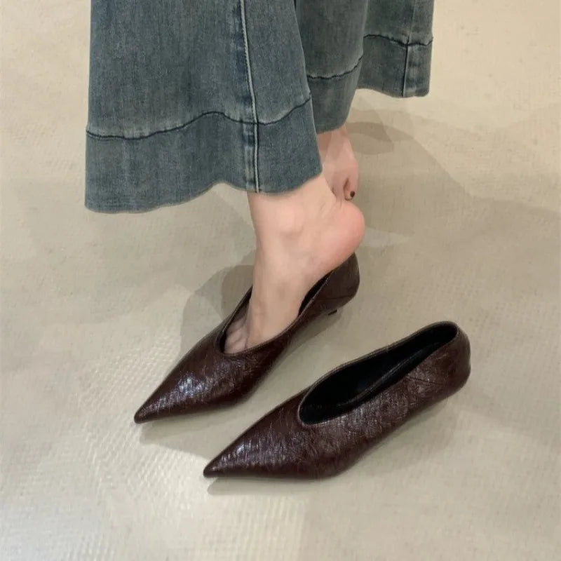 2025 Autumn New Commuter Wind Flat Heel Shallow Mouth Pointed Toe Single Shoes Women&