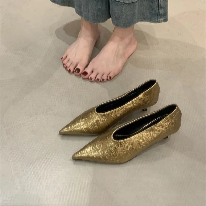 2025 Autumn New Commuter Wind Flat Heel Shallow Mouth Pointed Toe Single Shoes Women&