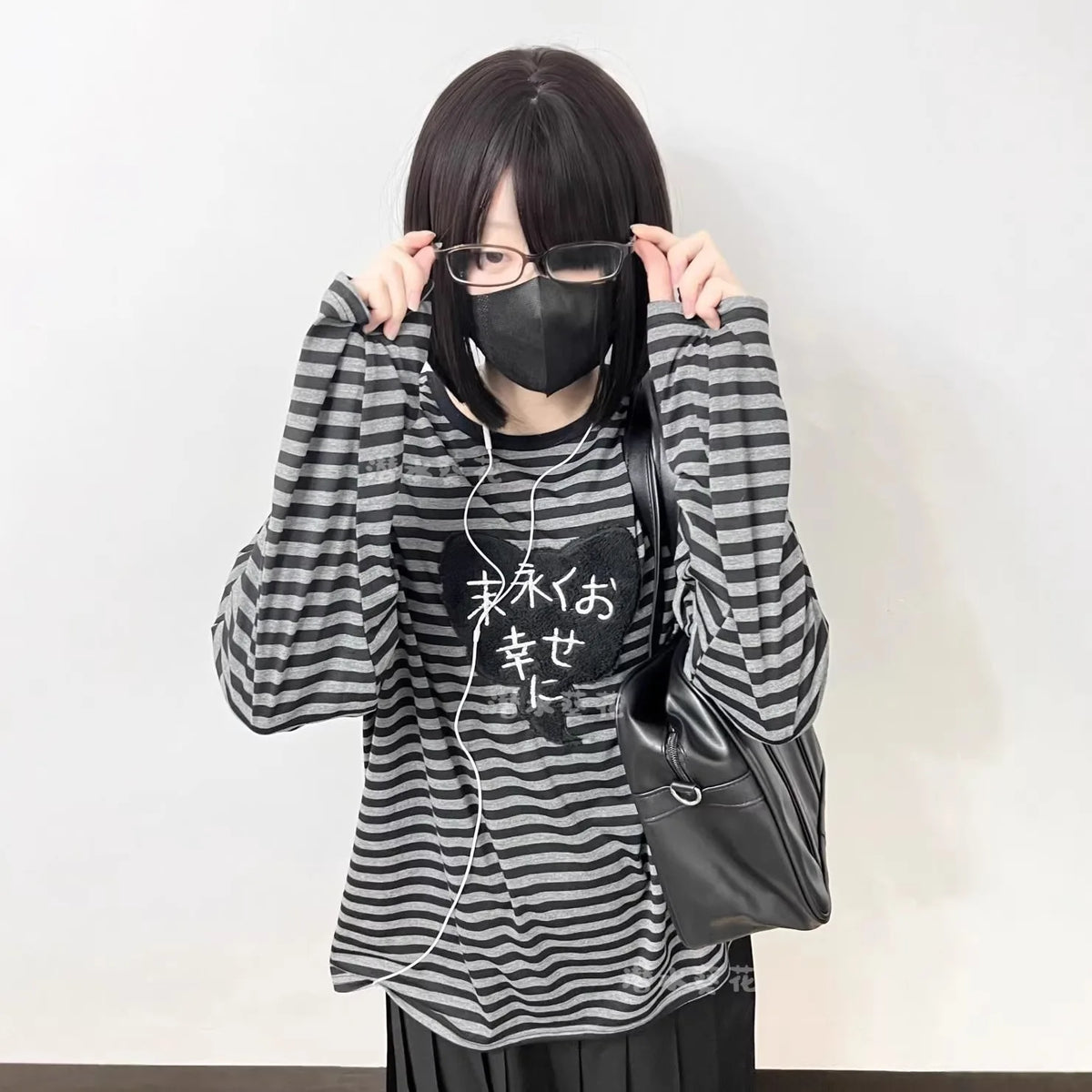 Original Long-Sleeved Shirt, Autumn and Winter Subculture Style, Striped Embroidery, Loose-Fitting, Cute Base Shirt.